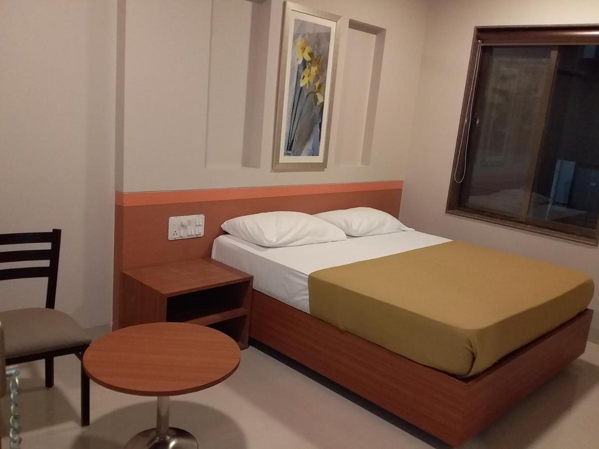 Sai Palace Express Širdi Exteriér fotografie